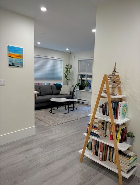 North Vancouver Apartment for rent - 1 Bedroom — photo 8