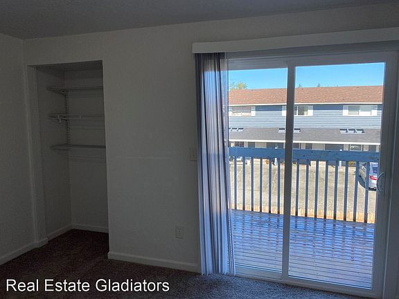 4th image of 12510 Meridian Ave S #4