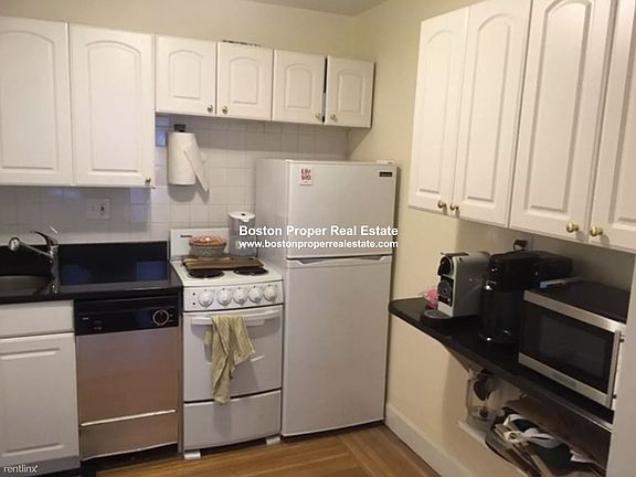 300 Marlborough St. #3 Boston - Back Bay Unit Photo 3 (1)
