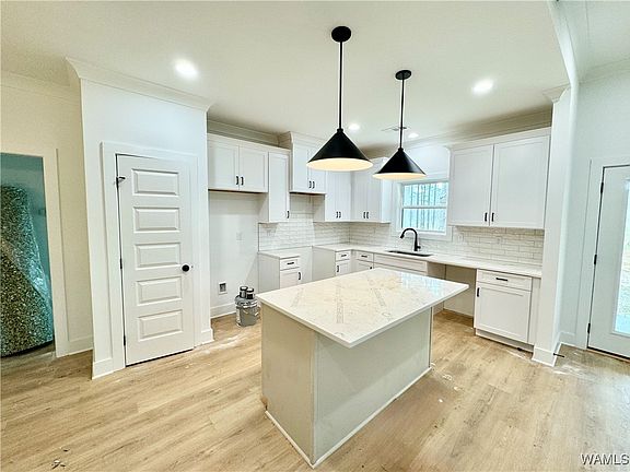 5th image of 13524 Northside Rd