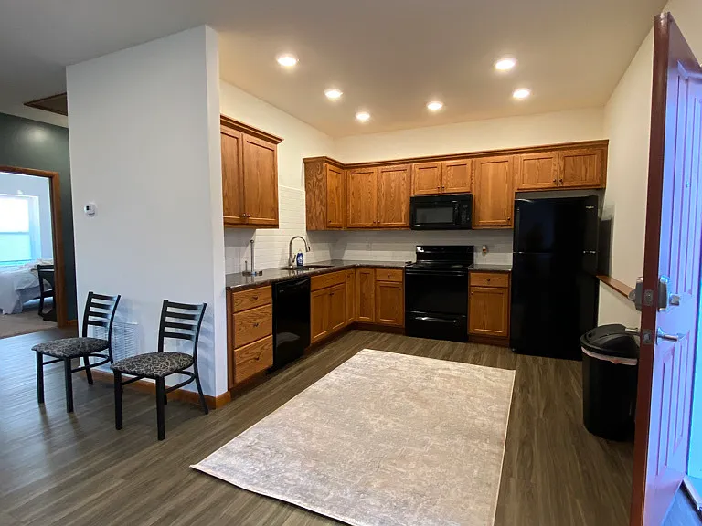 941 W 3rd St #4 — Photo 3