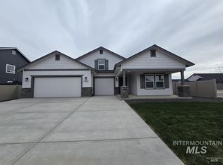 1588 SW Silverstone Ave, Mountain Home, ID 83647