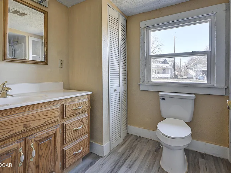 1417 W A St — Photo 19