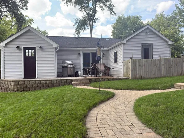 26612 W Michigan Blvd, Antioch, IL 60002