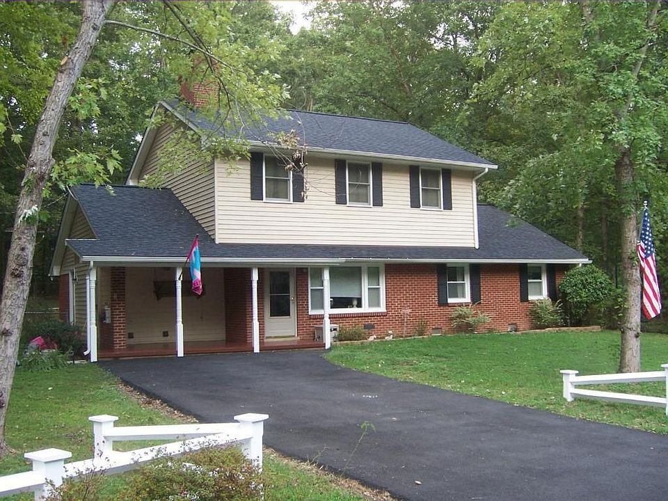 1st image of 12 Patrick Henry St