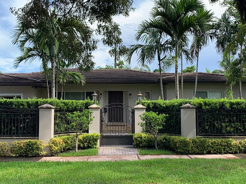 1st image of 419 Catalonia Ave