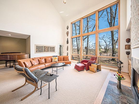 5th image of 5204 Pheasant Ct