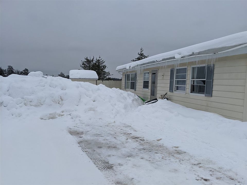 1st image of 123 Caribou St
