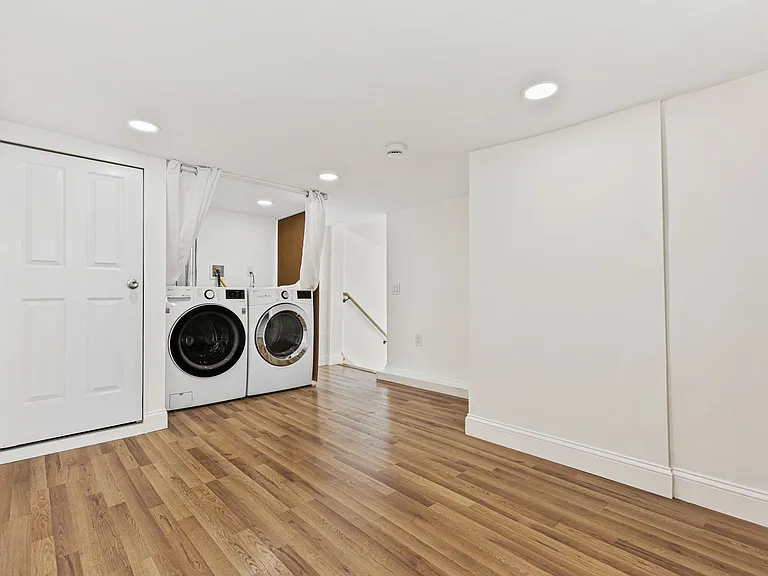 300 Bruce Park Ave #2 — Photo 18