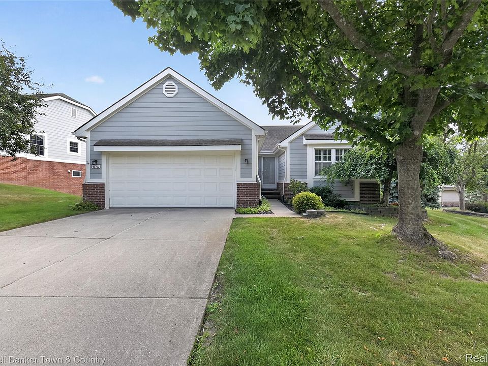 1st image of 41703 Kirkwood Dr