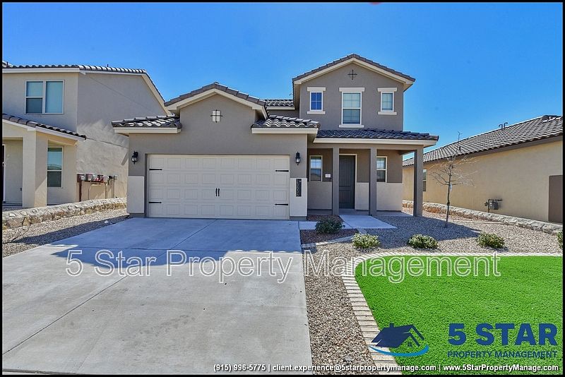 1st image of 13836 Paseo De La Luna Ave