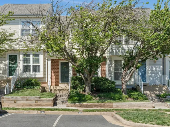 46726 Summit Ter #136, Sterling, VA 20164