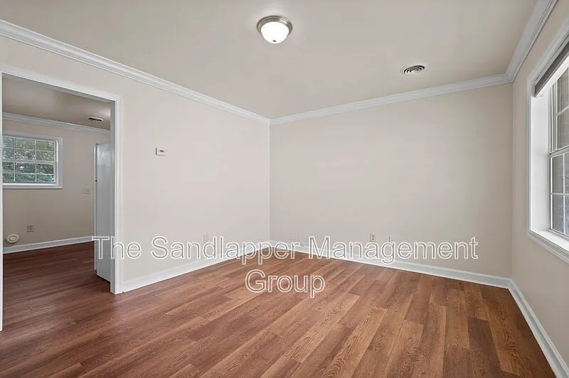 2 bed, 1.0 bath, 800 sqft, $1,650 — Photo 3