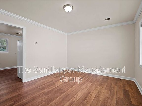 3rd image of 634 Cashew St Unit B