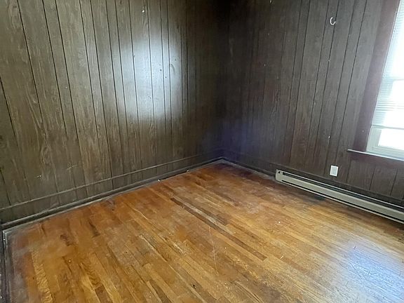 5th image of 124 Winthrop Ave #1