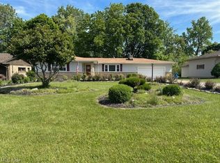 3926 Valleyview Dr, Lorain, OH
