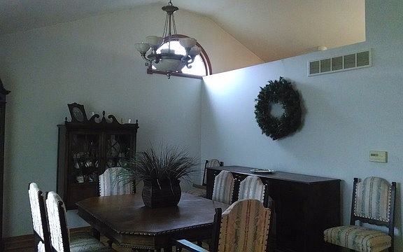 4th image of 1711 Cecily Dr