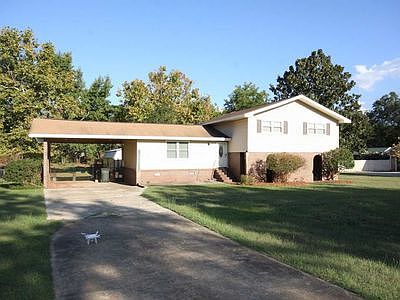 1st image of 114 Air Park Dr