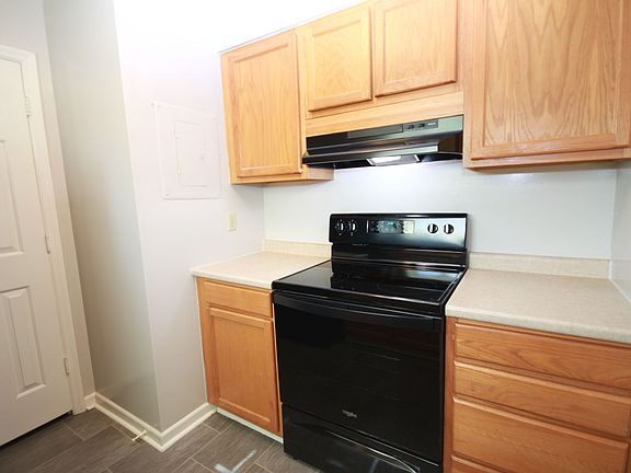 5th image of 19 Shanna Dr APT 6