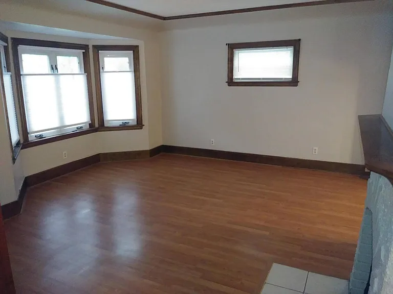 4345 Lowe Rd — Photo 3