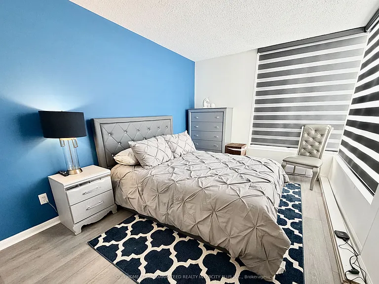 75 Ellen St #704 — Photo 10