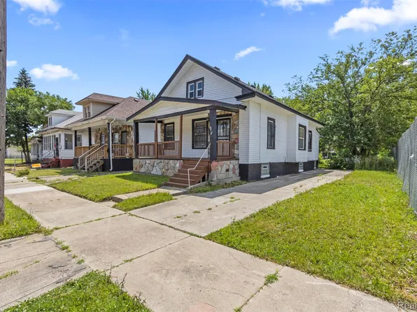 7413 Elmhurst St, Detroit, MI 48204