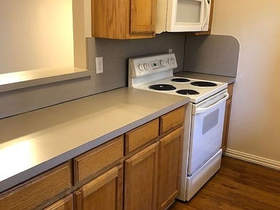 4th image of 2204 N Carroll Blvd #2
