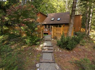 69881 E Alpine North Ct, Rhododendron, OR 97049