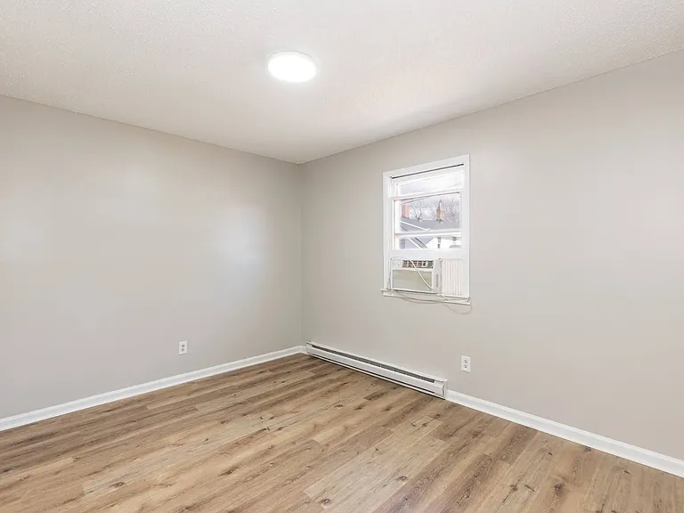 10 Cates Ave — Photo 16