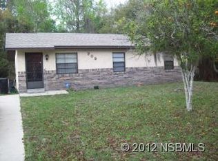 209 N Putnam Grove Rd, Oak Hill, FL 32759