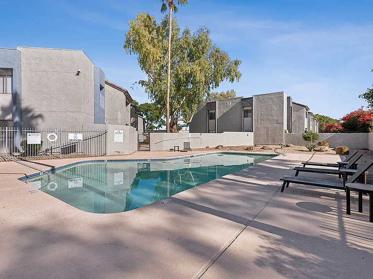 Peoria Grand Apartments — Photo 32