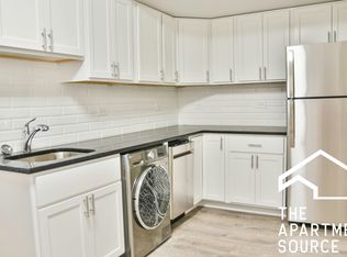 320 Lee St, Evanston, IL 60202