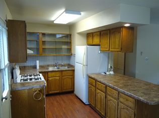 221 17th St, Ames, IA 50010