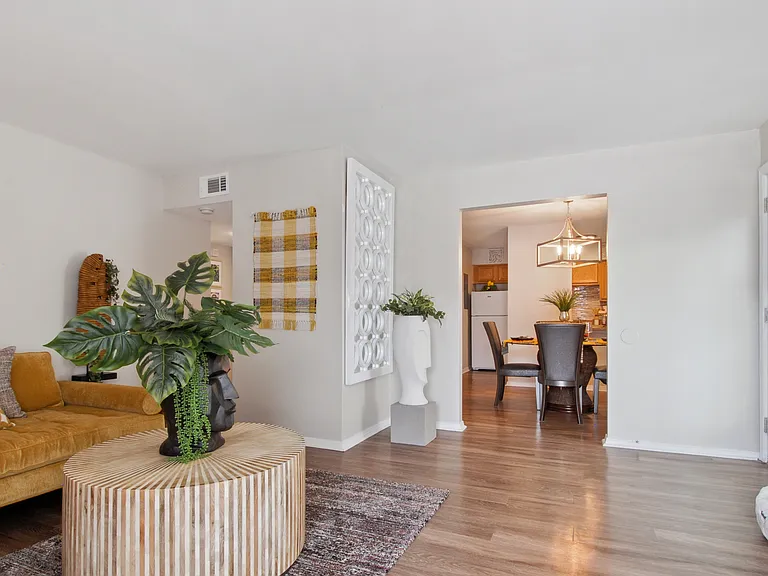 Summerfield Apartment Homes — Photo 10