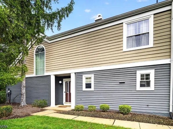 97 Bonney Ct, Bridgewater Twp., NJ 08807