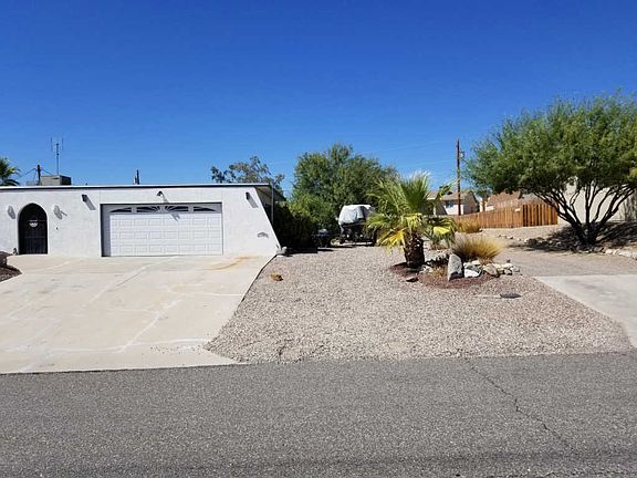 2nd image of 2445 Mandalay Dr