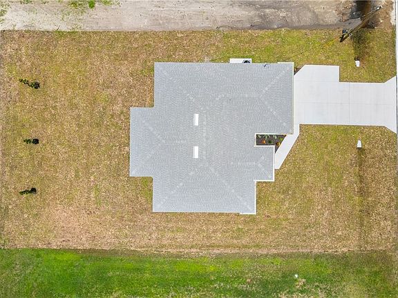 4th image of 1702 Nelson Rd N