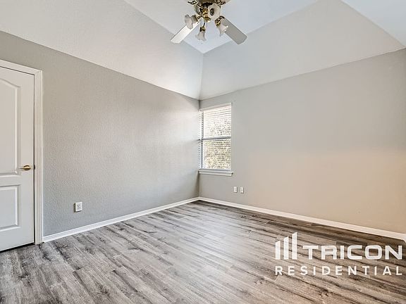 5th image of 1028 Pebble Beach Dr