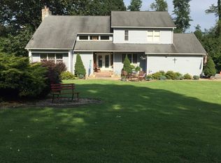 442 Saint James Dr, Clarksburg, WV 26301