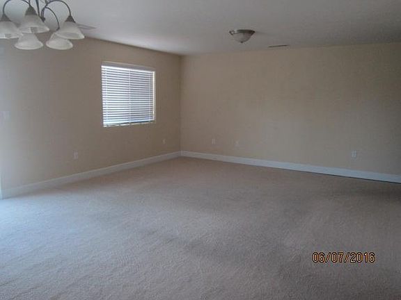 3rd image of 1304 Alicia Ln