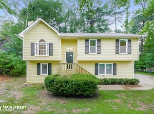 9181 Scarlett Dr, Covington, GA