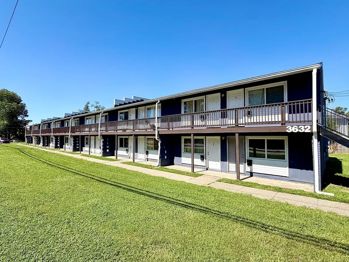 3632 Manslick Rd. — Photo 1