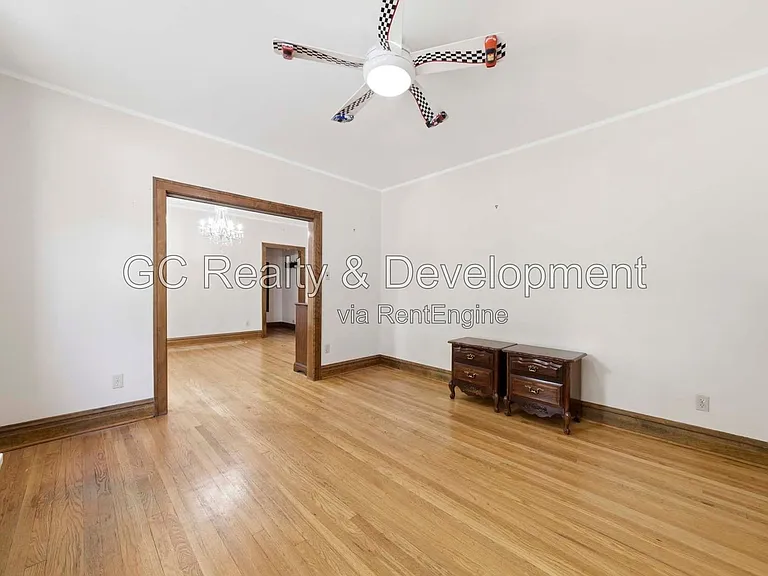 3938 N Lockwood Ave #1 — Photo 6