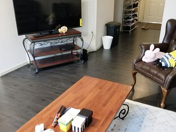 5th image of 4104 Summit Heights Way