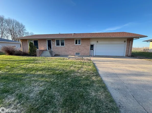 210 E 6th St, Kanawha, IA 50447