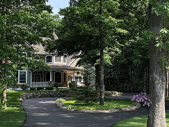 3rd image of 4152 N Lake Leelanau Dr