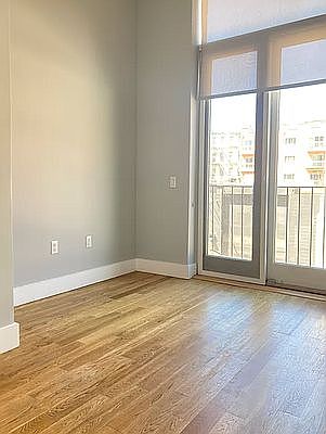1st image of 46 Meserole St APT 3A