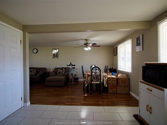 4th image of 10735 Atwater Cres