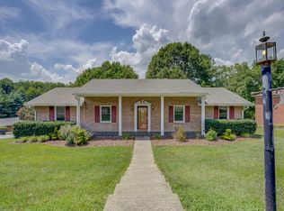 6708 Stonington Rd, Roanoke, VA 24019