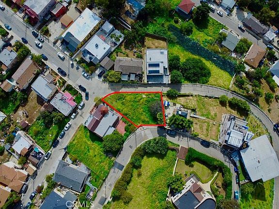 2nd image of 1202 N Hicks Ave Lot 1